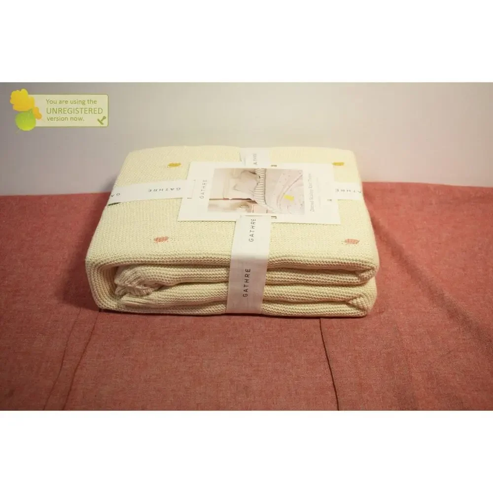 Gathre Twin Knotted Bed Blanket Natural 48x58